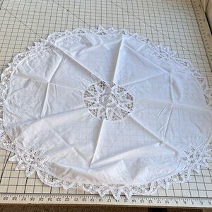 White Round Cotton Table Topper – 36” with Lace Trim & Medallion Center